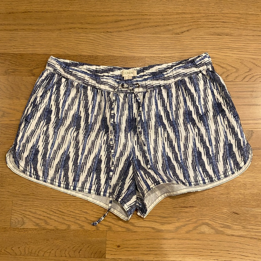 J.Crew Blue and White Patterned Women's waist string linen Shorts Vacation Beach
